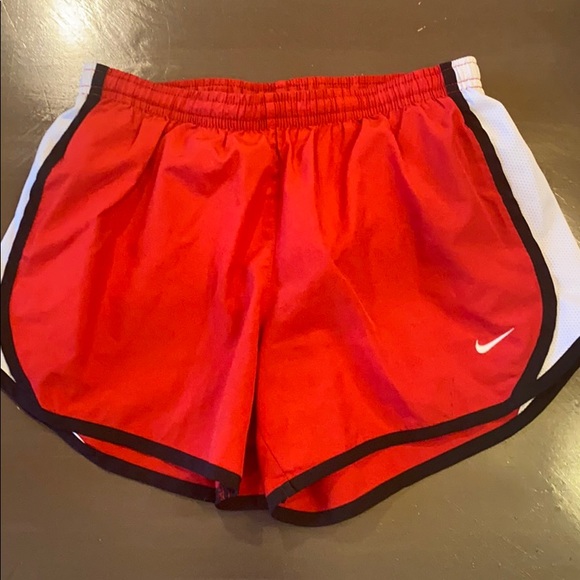 girls red nike shorts